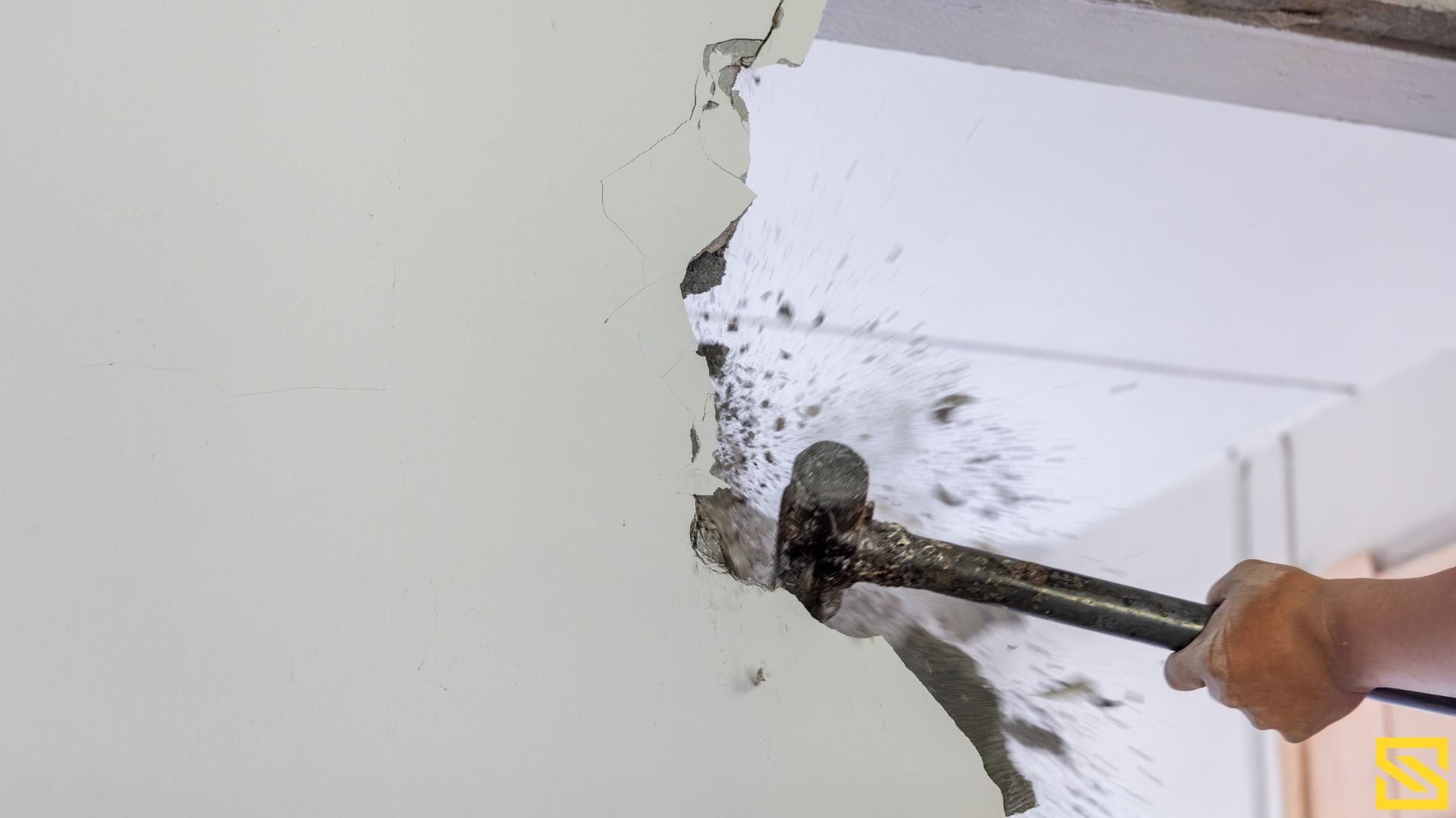 Teilabbruch in Nürnberg-Langwasser – Teilabbruch – Wand- und Innenabbruch mit Materialräumung